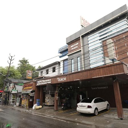Готель Reach Residency Kochi Екстер'єр фото