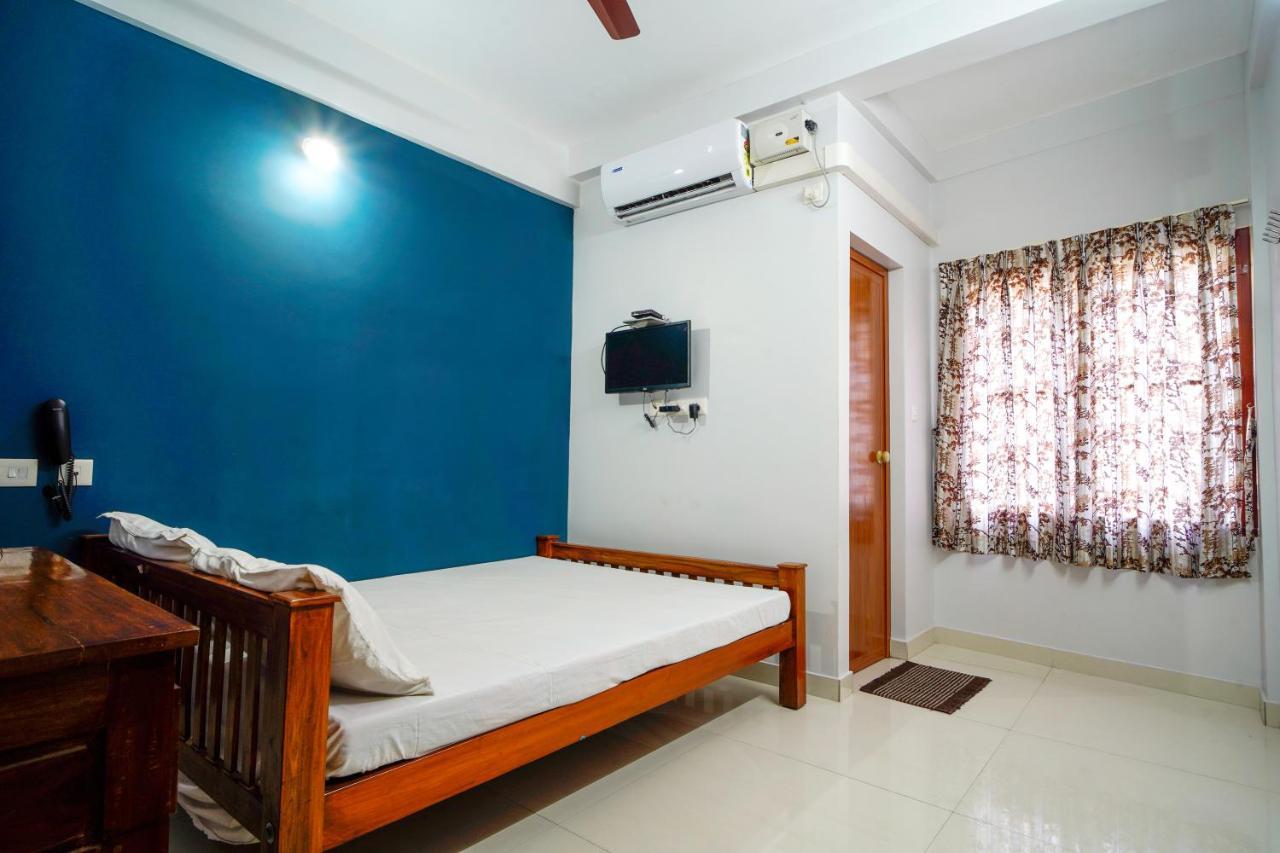 Готель Reach Residency Kochi Екстер'єр фото