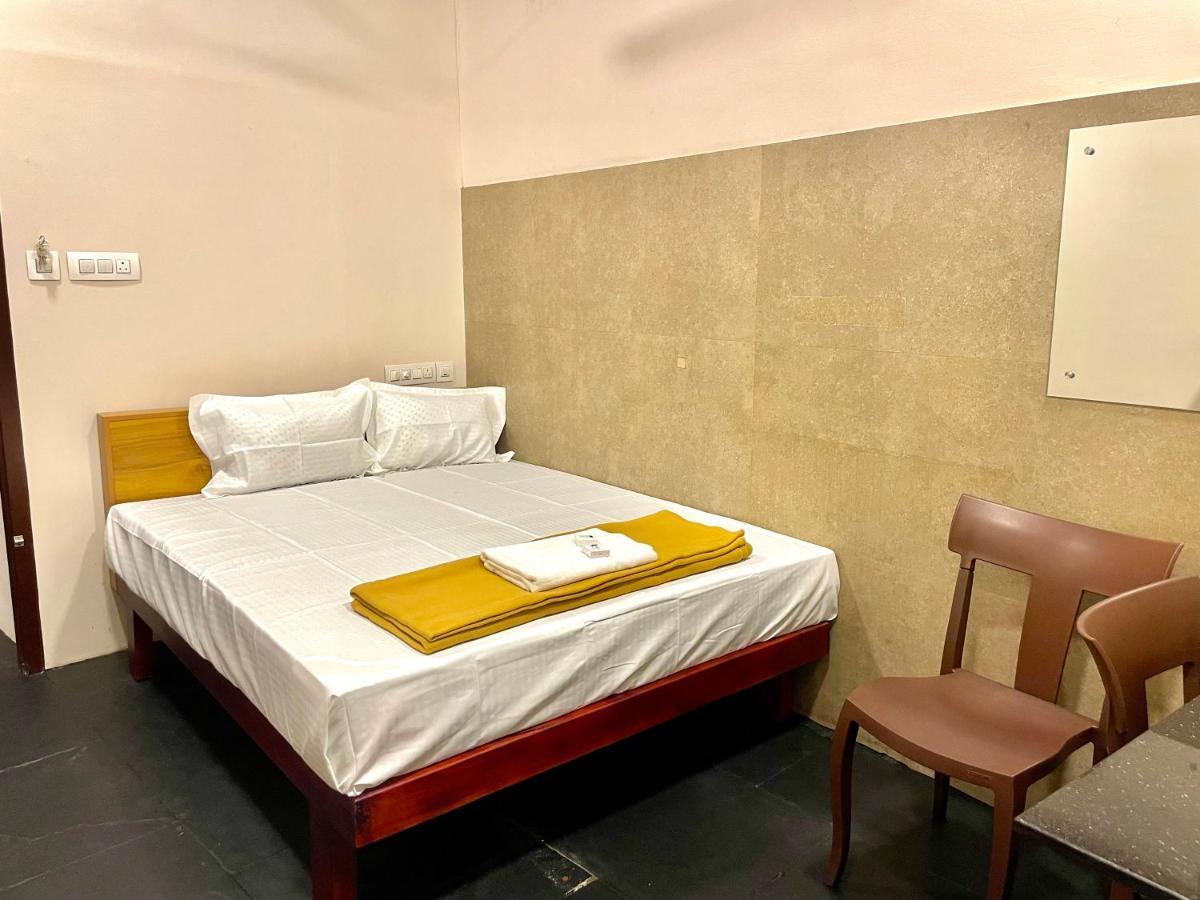 Готель Reach Residency Kochi Екстер'єр фото