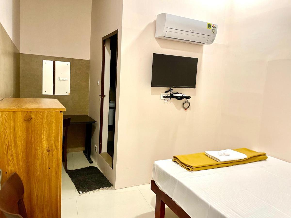 Готель Reach Residency Kochi Екстер'єр фото