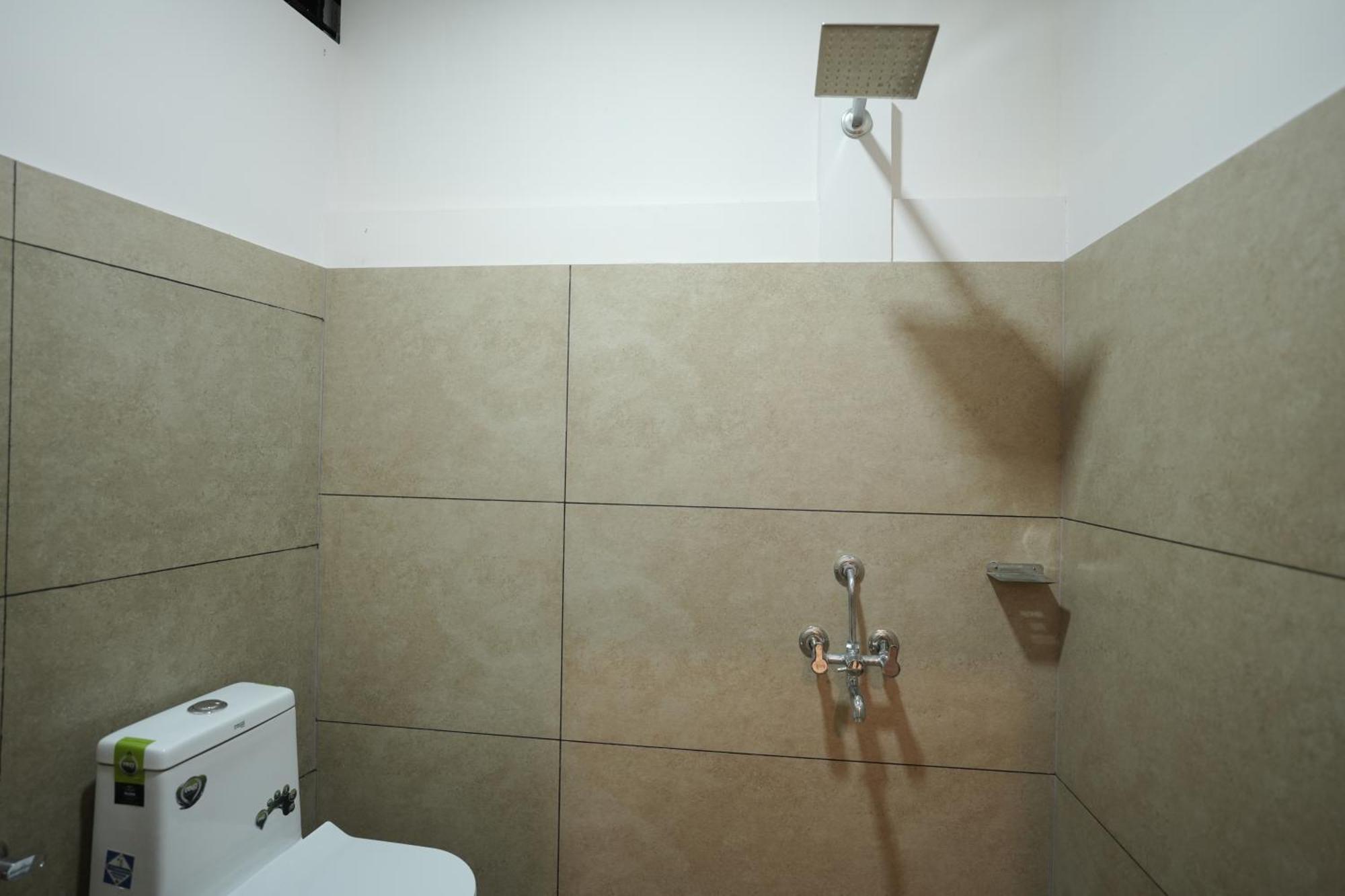 Готель Reach Residency Kochi Екстер'єр фото