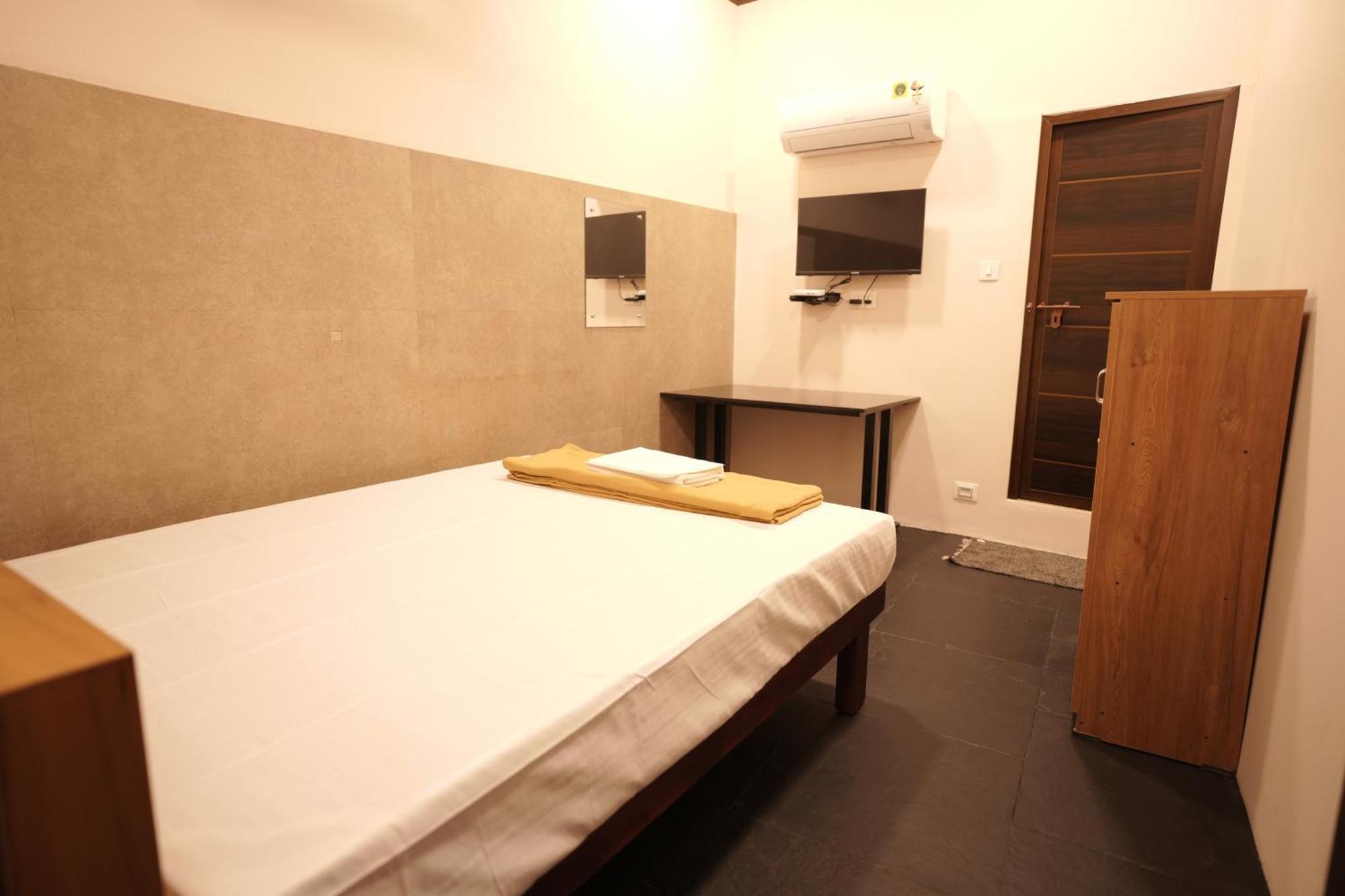 Готель Reach Residency Kochi Екстер'єр фото